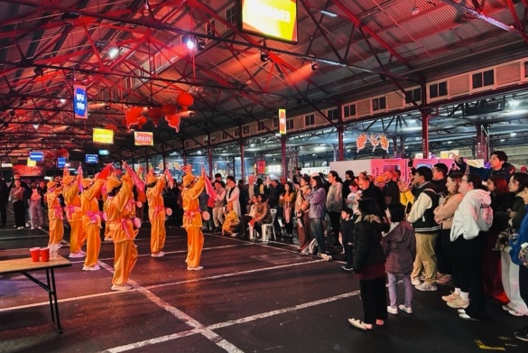 Waist drum ensemble performing at Hawker 88